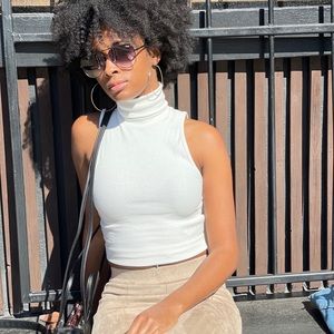 Meet your Posher, Deneace